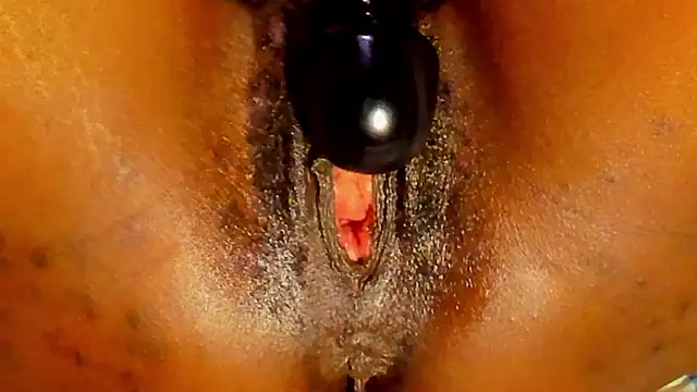 ebony_valentina
