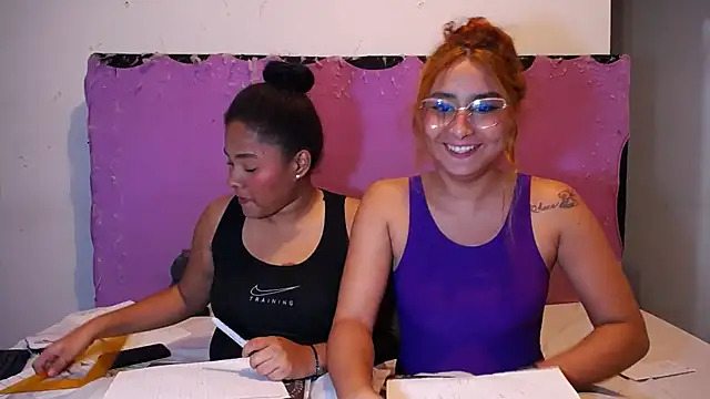 Amara_Diamond_1 live cam on StripChat