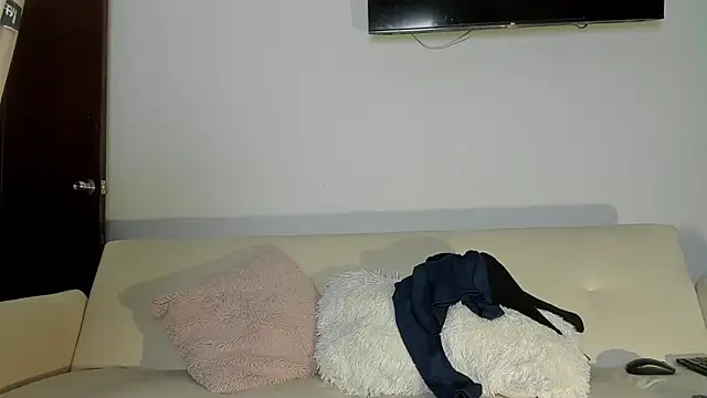 selene_king2 live cam on StripChat