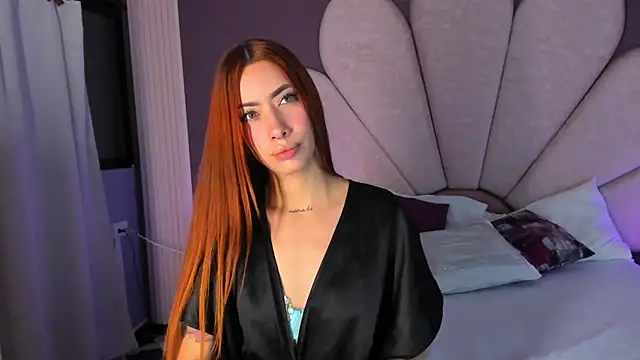 LolaGray__