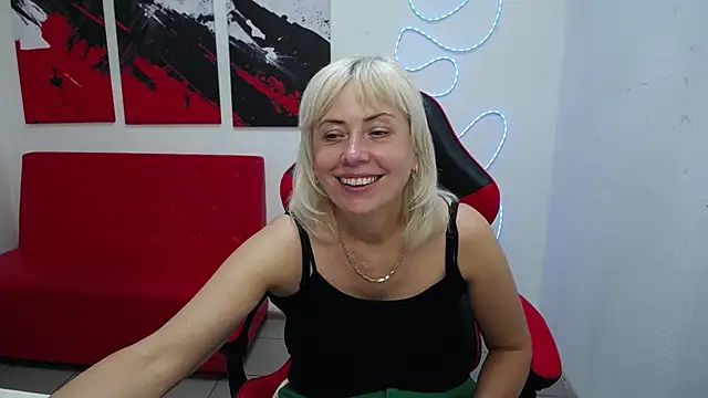 LaurenWishy webcam