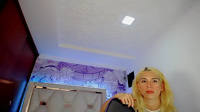 Larry_craft live cam on StripChat