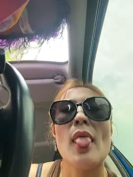 okgirl_23 webcam