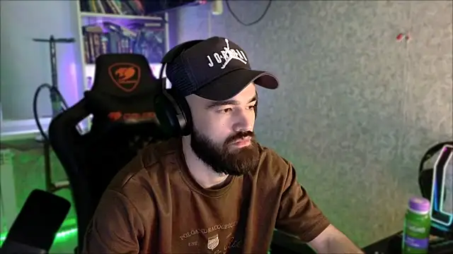 _Serious_Man webcam
