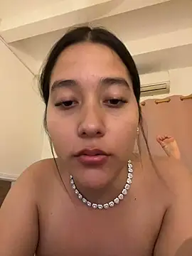 Nhefertary live cam on StripChat