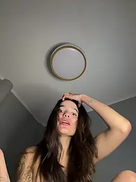 laurenTurnerxx live cam on StripChat