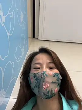 kiss_loo (F milf) - 户外爆菊花