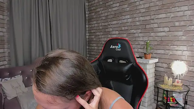 SarahCoksss webcam