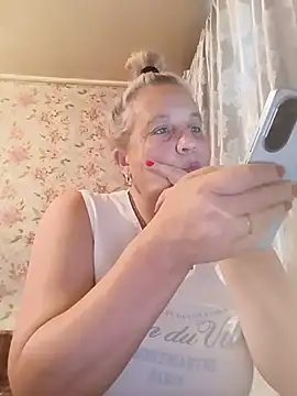 Cerd_Ayaz live cam on StripChat