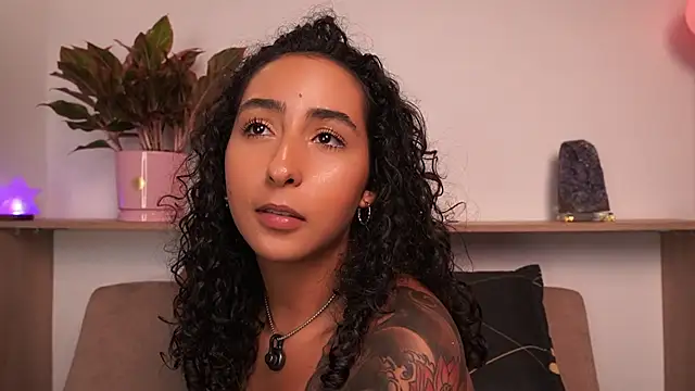 agatha_collins_ live sex cam