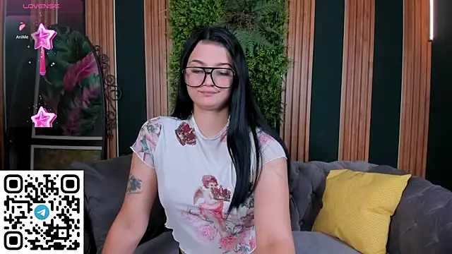 SolaZolaz live cam on StripChat