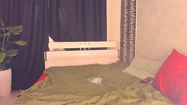 Karma_S_U_T_R_A webcam