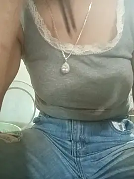 nangmo live cam on StripChat