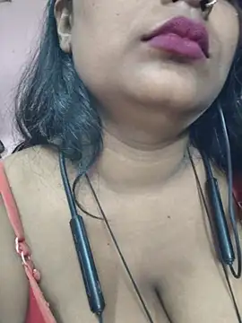 Jasmine_Januja webcam
