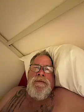 Caesar_Baxter webcam