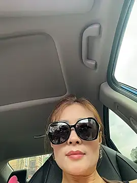 okgirl_23 Live Webcam on Stripchat