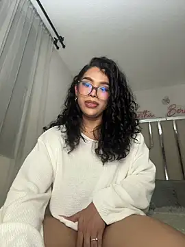 Samantha_Bernardo webcam