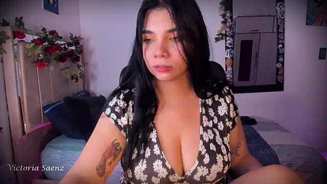 victoriaasaenz_ live cam on StripChat