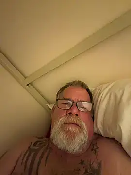 Caesar_Baxter webcam