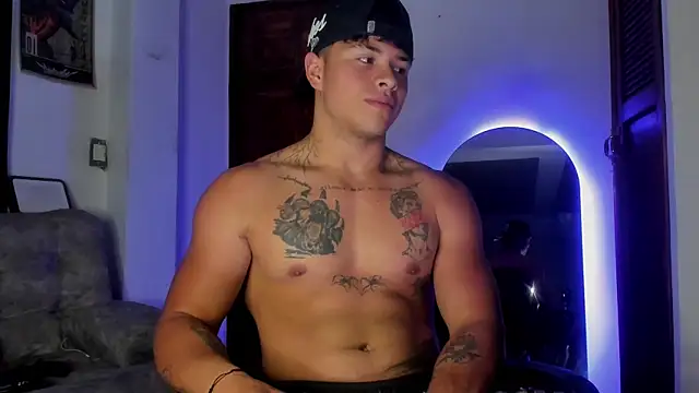 Dominic_Biker__ webcam