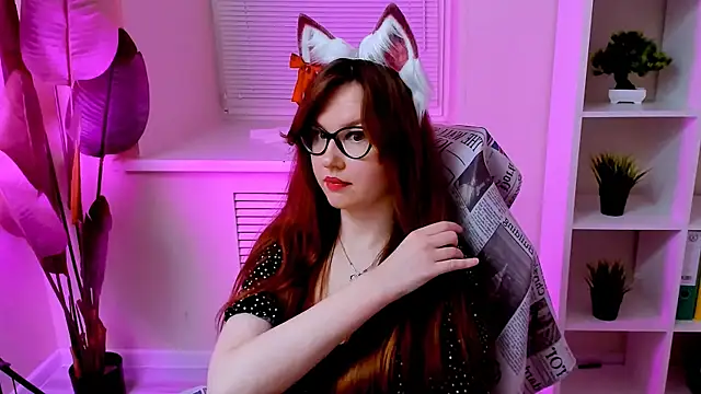 CarolGiggly live cam on StripChat