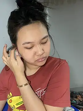 Almira6868 webcam