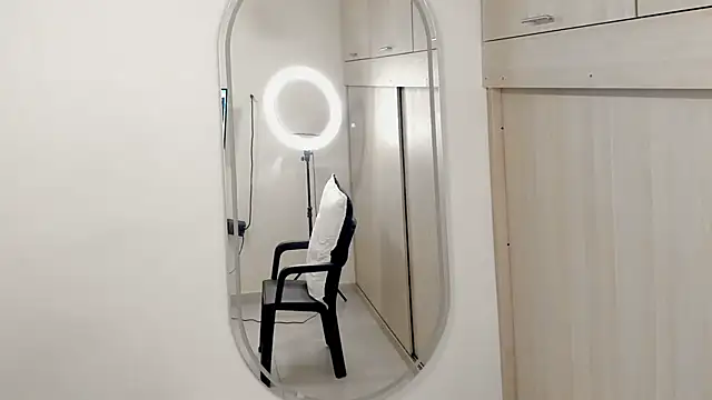 Mheysam_Youngerx webcam