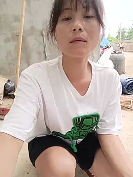 Linda-yiyi webcam