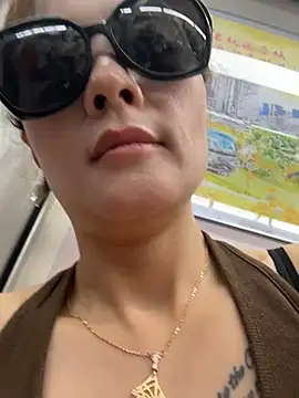 okgirl_23 webcam