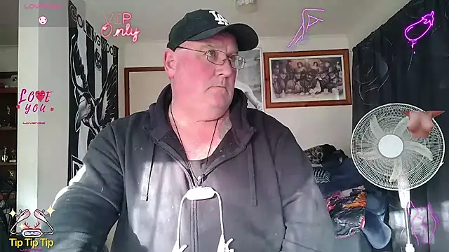 KINKYBLUEYES69 webcam