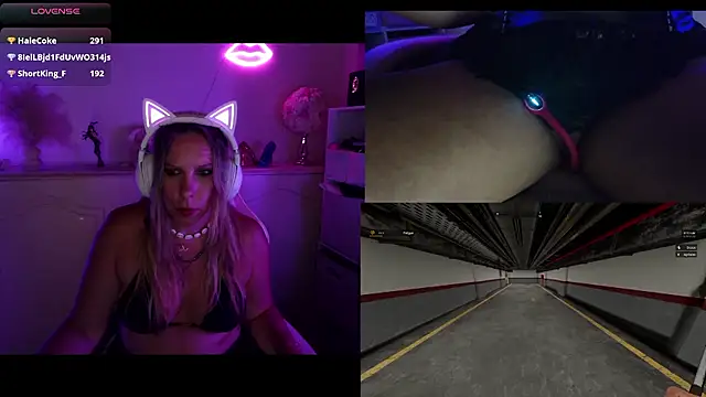Angie-night webcam