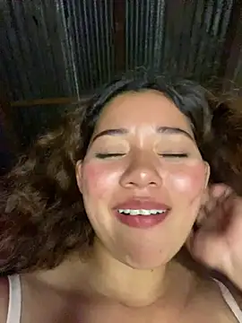 Rico02j live cam on StripChat