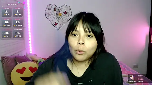 EllieMoonX webcam