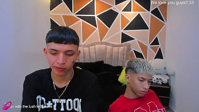 Juan_Nd_Steven live cam on StripChat