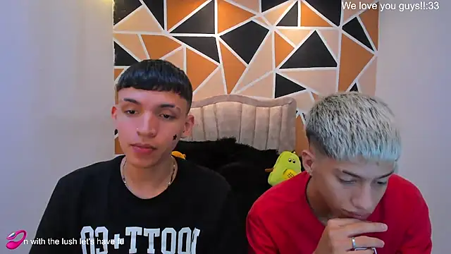 Juan_Nd_Steven live cam on StripChat