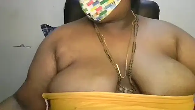 Divyahoty webcam