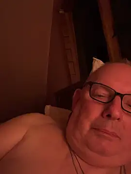 CharlieWeaver22 webcam