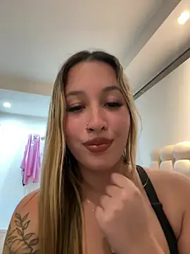 Mialunaxx webcam