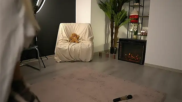 SerenaNoir webcam