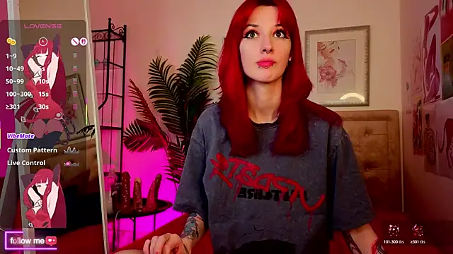 GinaSpicey webcam