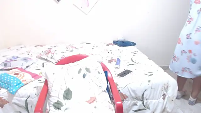 dannamomcerratt webcam