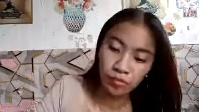 DeeannGunby webcam