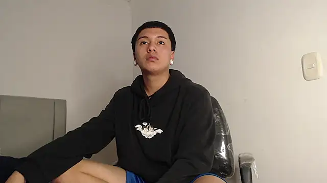 Owenn__blueee webcam