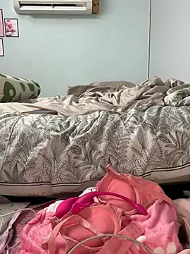 Nana-19 live cam on StripChat
