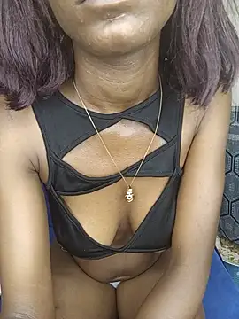ariahsexy live cam on StripChat