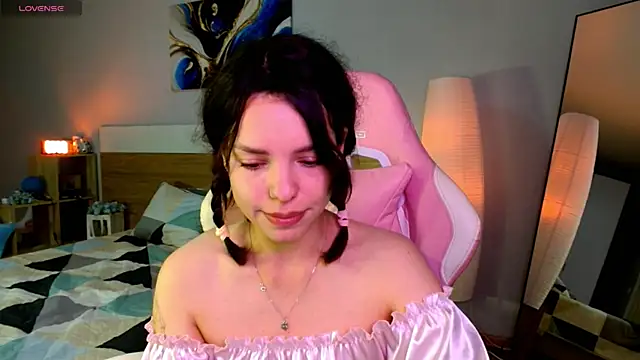 Maya_Campbell webcam