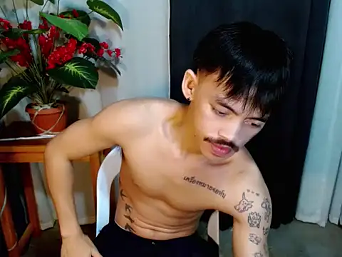 urhunky_boy webcam