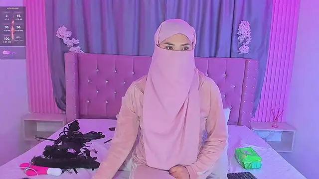 Nayla-Mouna