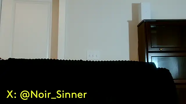 sinnernoir live cam on StripChat