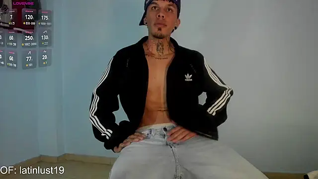 Savajelust live cam on StripChat